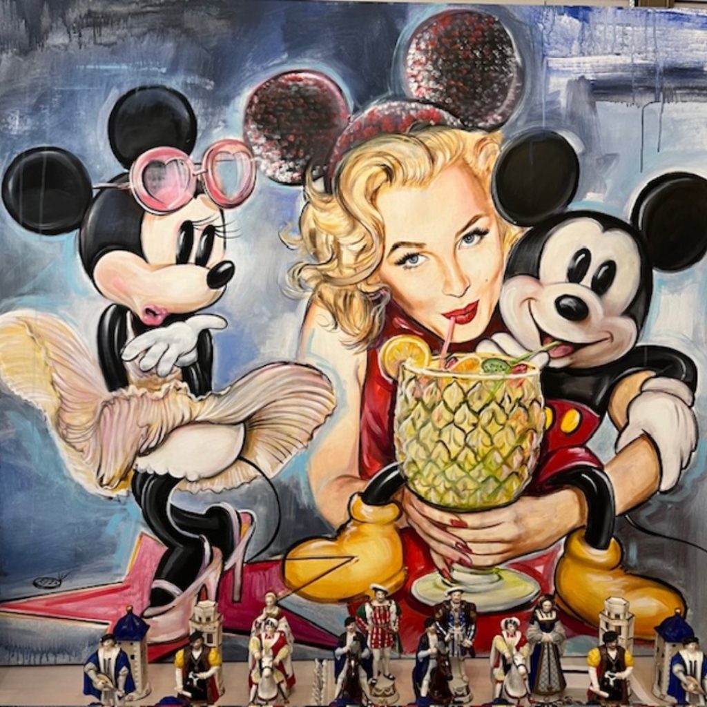 Mickey, Minnie und eine Frau
